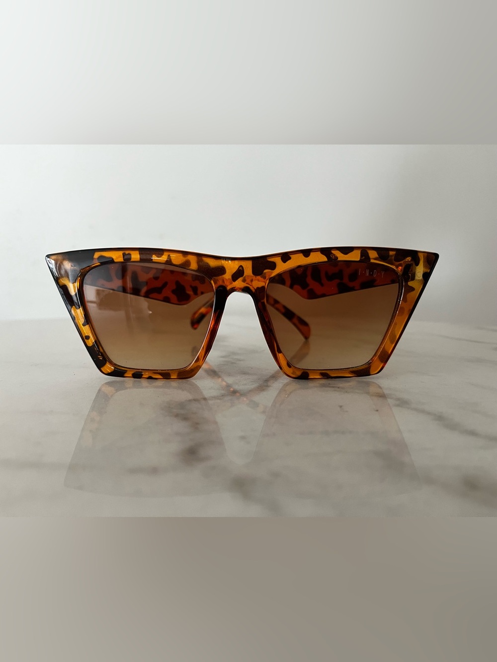 INDY Nolita cat eye sunglasses tortoise